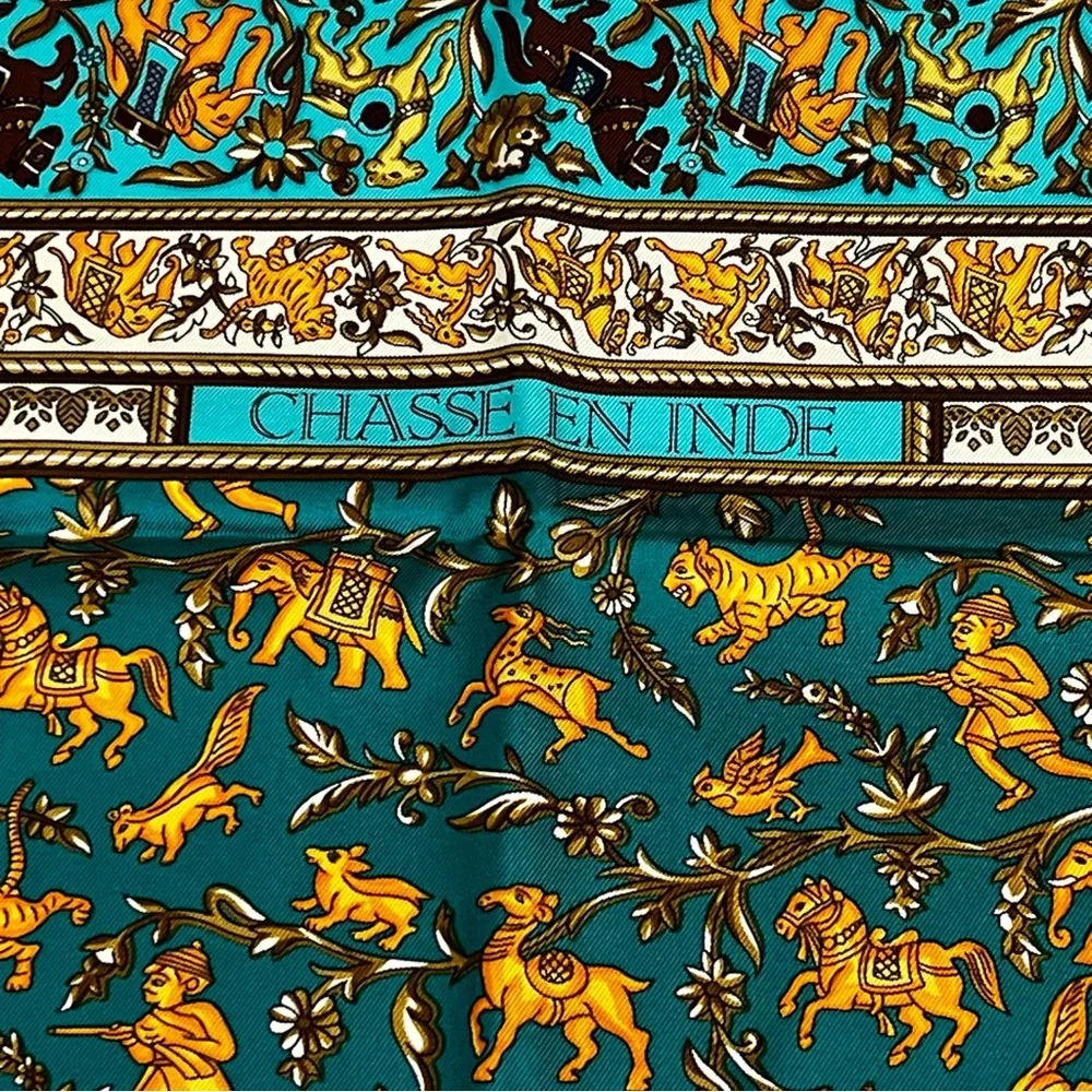 Hermes Chasse En Inde Scarf in Turquoise Blues 90cm - Picture 4 of 6